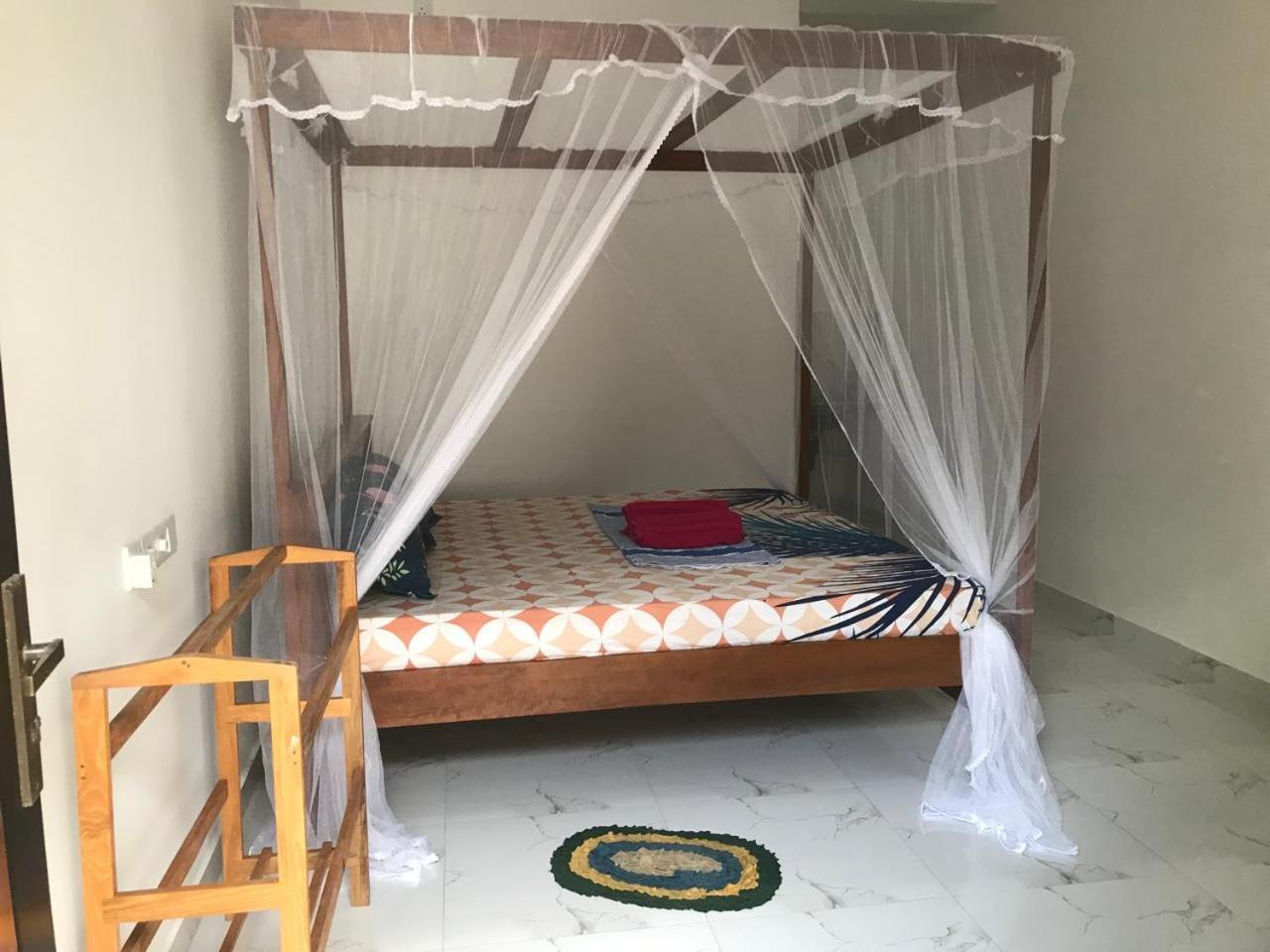 Готель Navodya Guest Мірісса Номер фото